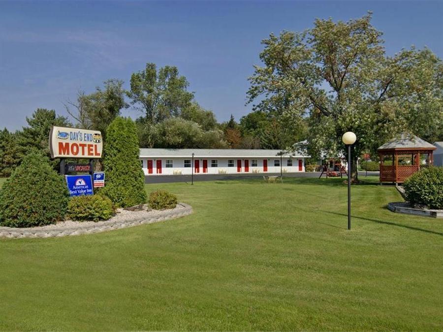 Day'S End Motel Plainville Exteriér fotografie